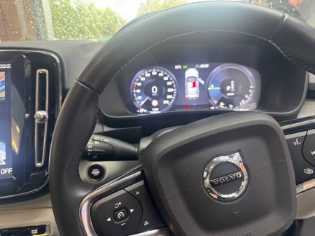 2021 Volvo XC40 - photo 10