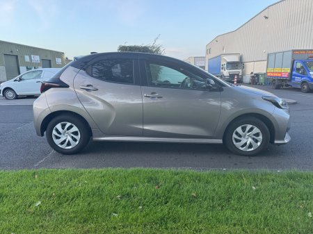2020 Toyota Yaris - photo 6