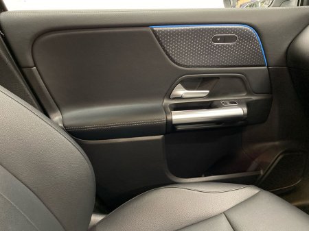 2025 Mercedes-Benz EQA - photo 14