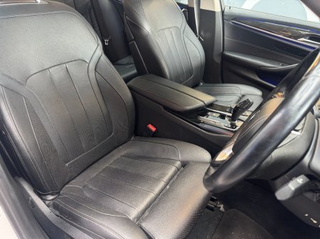 2017 BMW 5-Series - photo 16