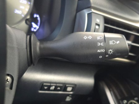 2019 Lexus IS - photo 23
