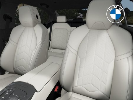 2026 BMW 5-Series - photo 4