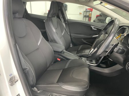 2017 Volvo V40 - photo 9
