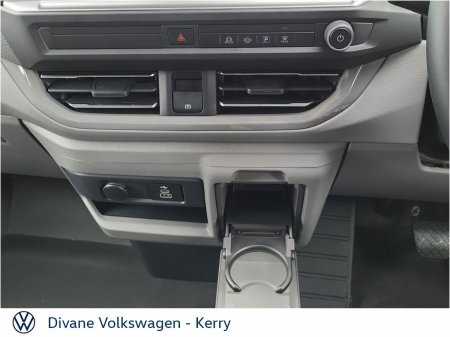 2026 Volkswagen Caravelle - photo 18