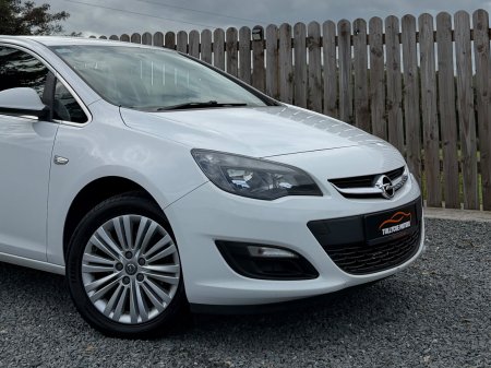 2015 Opel Astra - photo 3