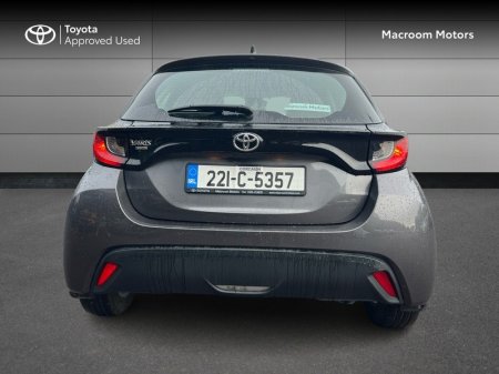 2022 Toyota Yaris - photo 4