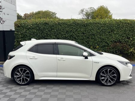 2018 Toyota Corolla - photo 2