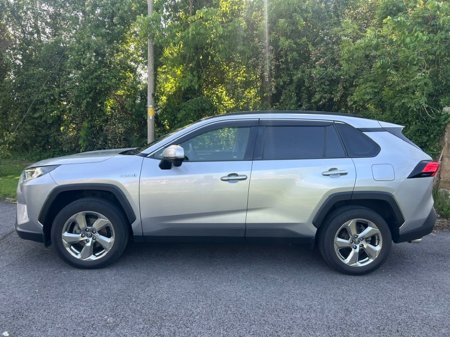 2019 Toyota RAV4 - photo 4