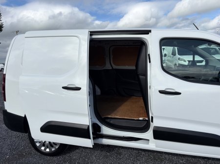 2022 Peugeot Partner - photo 11