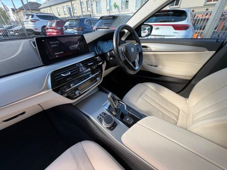 2018 BMW 5-Series - photo 28