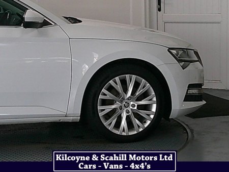 2022 Skoda Superb - photo 32