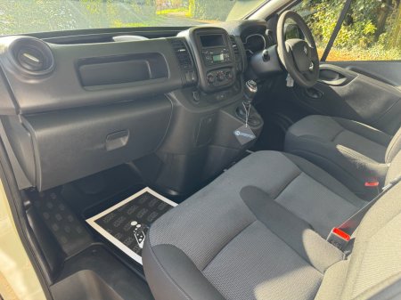 2020 Renault Trafic - photo 5