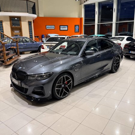 2022 BMW 3-Series - photo 3
