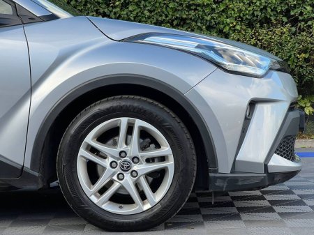 2023 Toyota C-HR - photo 9