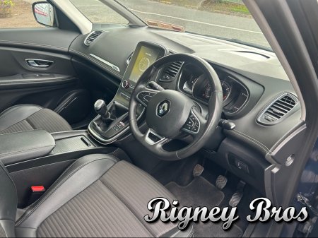 2021 Renault Grand Scenic - photo 6