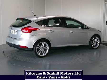 2017 Ford Focus - photo 8