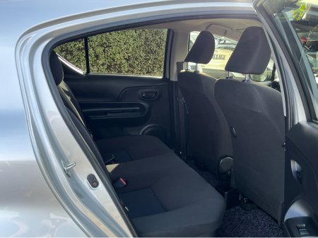 2020 Toyota Aqua - photo 9