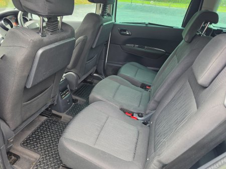 2012 Peugeot 5008 - photo 8