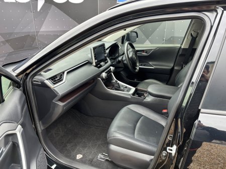 2021 Toyota RAV4 - photo 5