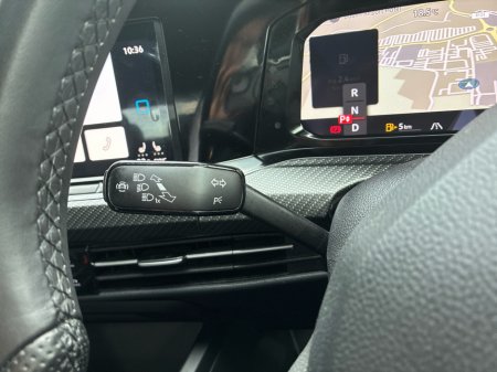 2021 Volkswagen Golf - photo 24
