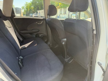2011 Honda Fit - photo 17