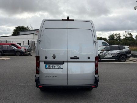 2025 Renault Master - photo 6