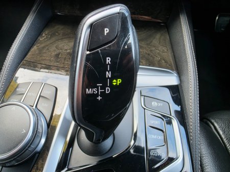 2017 BMW 5-Series - photo 37