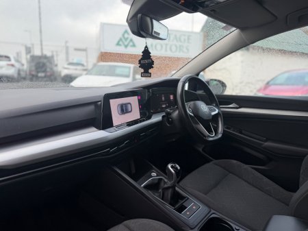 2023 Volkswagen Golf - photo 8