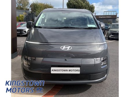 2026 Hyundai Staria - photo 2