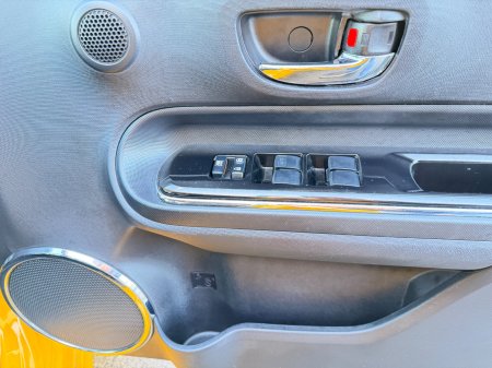 2016 Toyota Aqua - photo 17