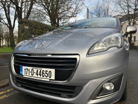 2017 Peugeot 5008 - photo 3