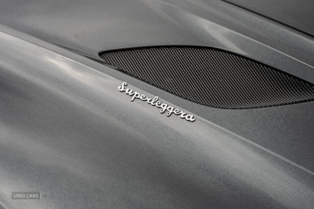 2019 Aston Martin DBS - photo 12