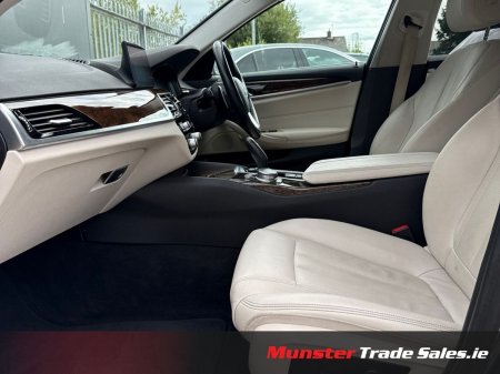 2019 BMW 5-Series - photo 8