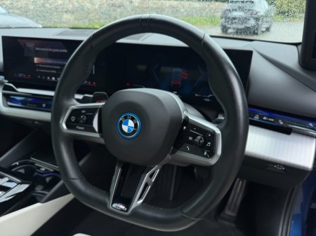 2024 BMW i5 - photo 6