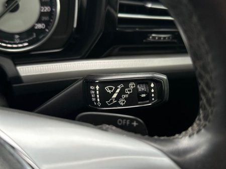 2019 Volkswagen Touareg - photo 27