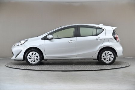 2020 Toyota Aqua - photo 5