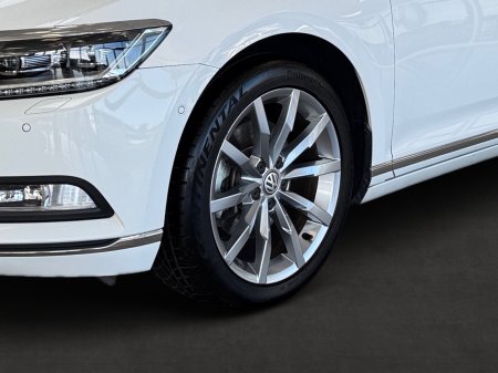 2018 Volkswagen Passat - photo 10