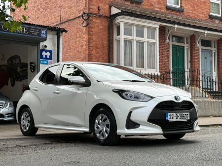 2022 Toyota Yaris - photo 3