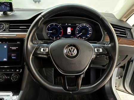 2020 Volkswagen Passat - photo 18
