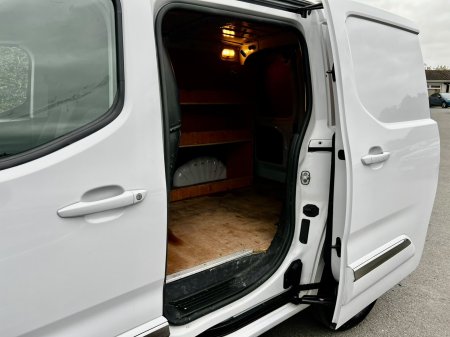 2022 Toyota Proace City - photo 13
