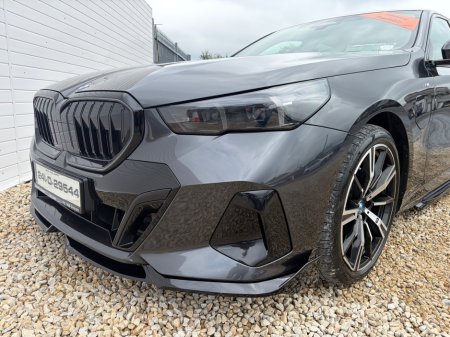 2024 BMW 5-Series - photo 24
