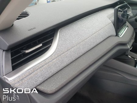 2025 Skoda Octavia - photo 18