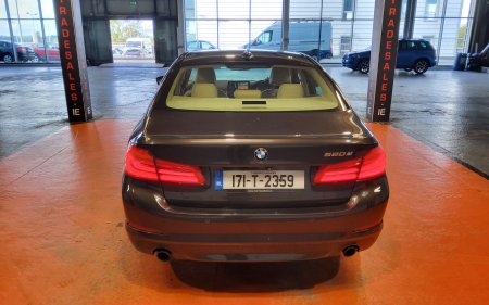 2017 BMW 5-Series - photo 4