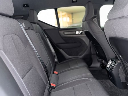 2023 Volvo XC40 - photo 4
