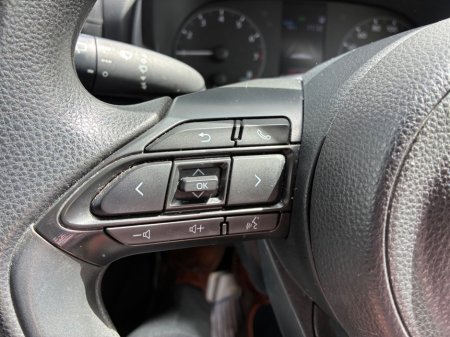 2020 Toyota Yaris - photo 17
