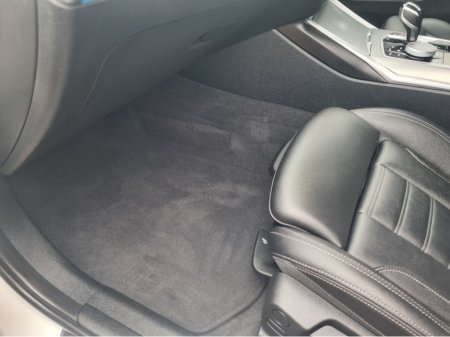 2022 BMW 3-Series - photo 30