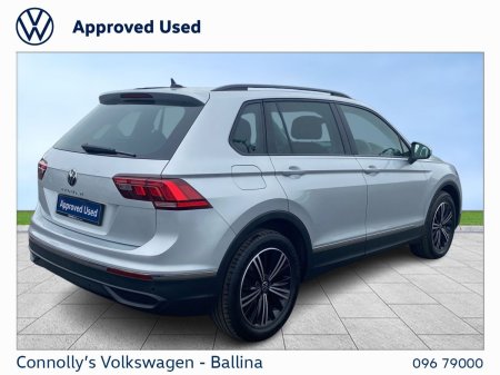 2023 Volkswagen Tiguan - photo 3