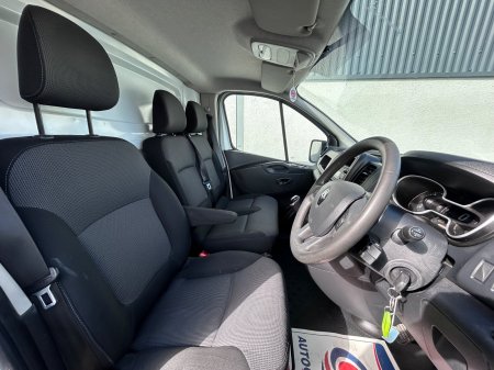2021 Renault Trafic - photo 11