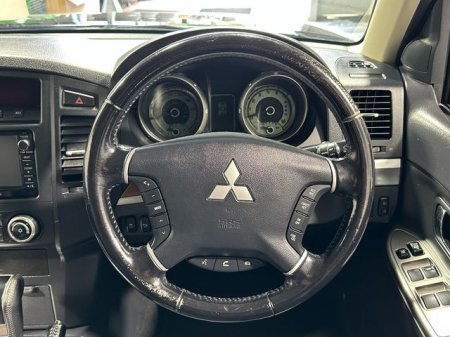2014 Mitsubishi Pajero - photo 14