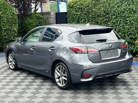 2017 Lexus CT - photo 5